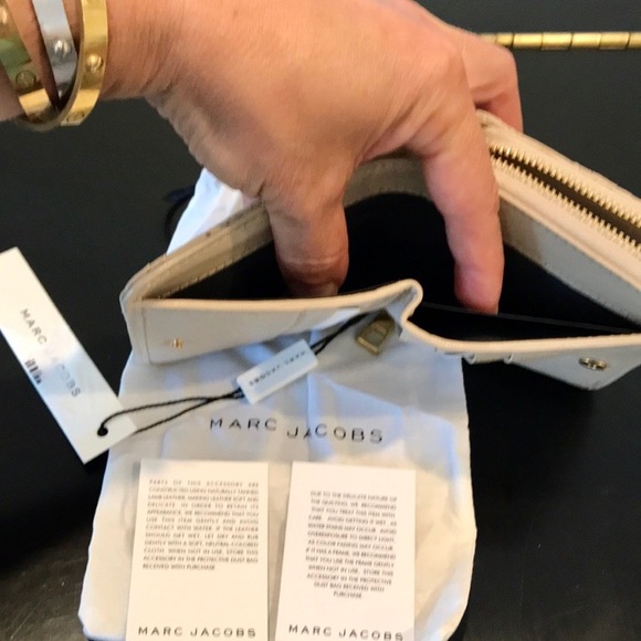 NWT authentic luxury Marc Jacobs quilted wallet - Picture 5 of 8